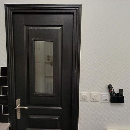 Bright Small Studio Paris Saint Ouen Екстериор снимка