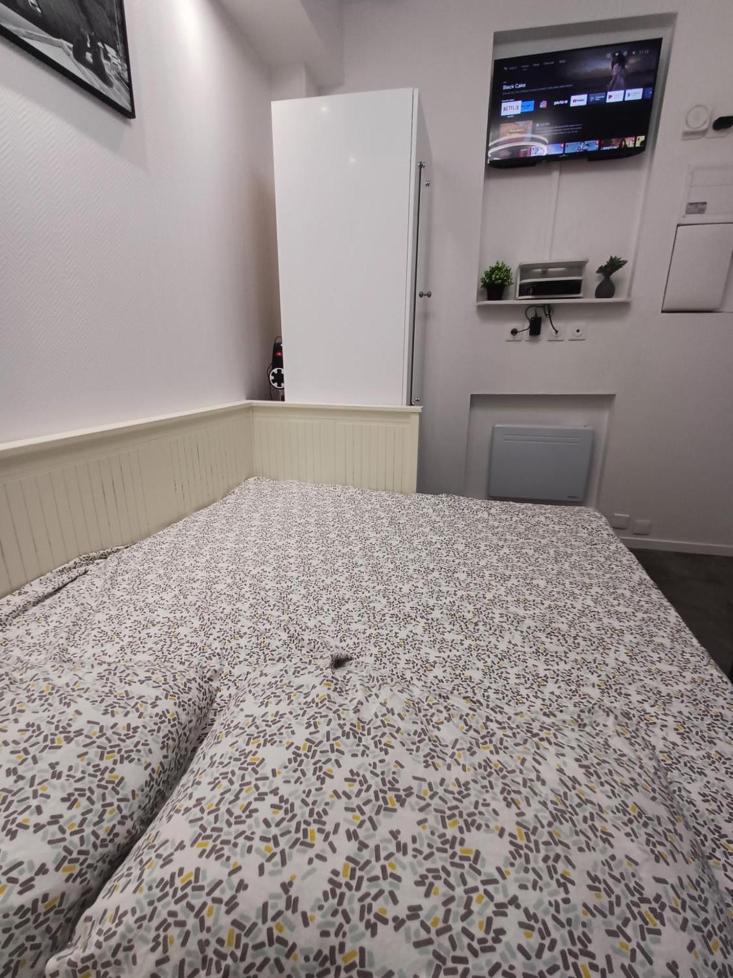 Bright Small Studio Paris Saint Ouen Екстериор снимка